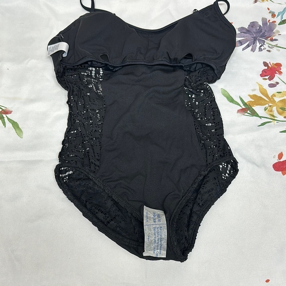 Time and Tru Black One Piece Swimsuit Sleek Design - Picture 6 of 8